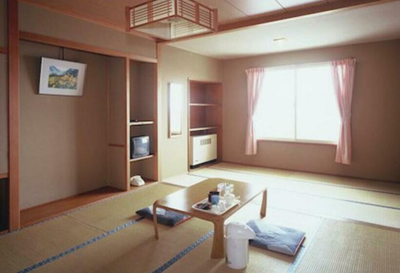 חדר סטנדרט, Shiga Swiss Inn