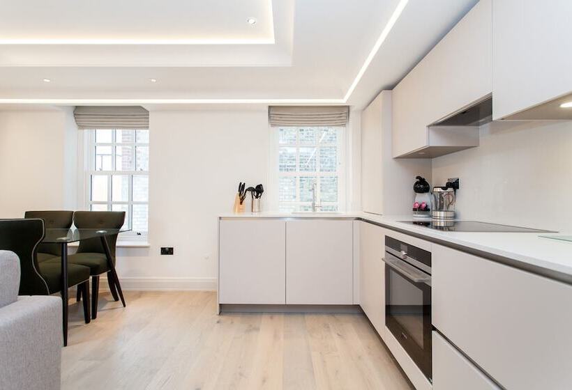 Апартаменты 2 Спальни, Hope House Residences By Aeria Apartments