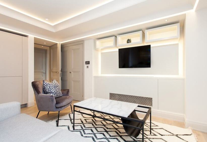 Апартаменты 2 Спальни, Hope House Residences By Aeria Apartments