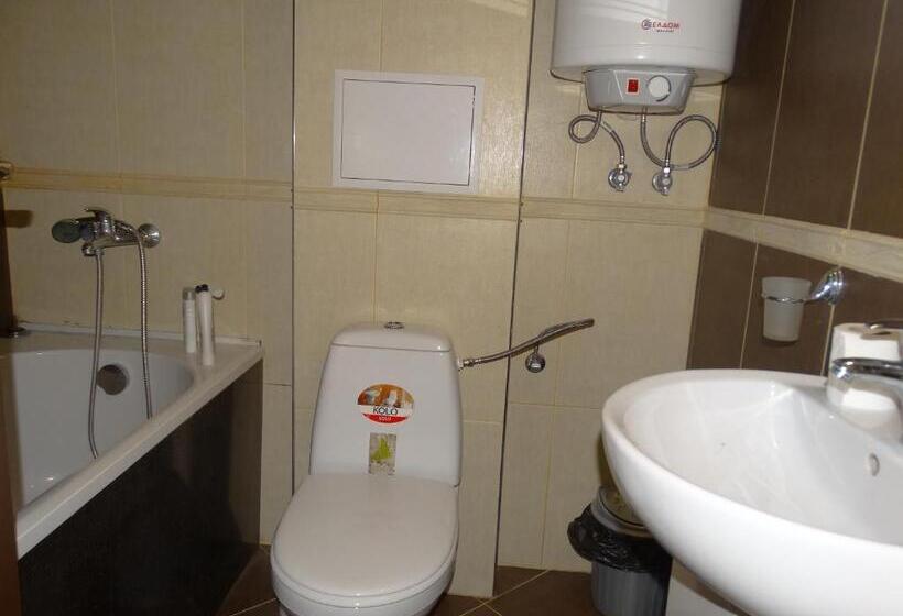 إستديو قياسى مطل على الحديقة, Chateau Del Marina Apart Complex