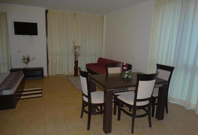 إستديو قياسى مطل على الحديقة, Chateau Del Marina Apart Complex