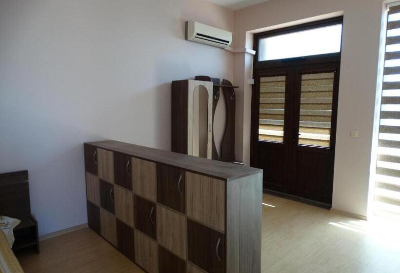 إستوديو قياسى, Chateau Del Marina Apart Complex