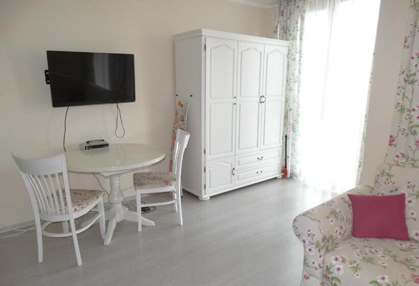 إستوديو قياسى مطل على البحر, Chateau Del Marina Apart Complex