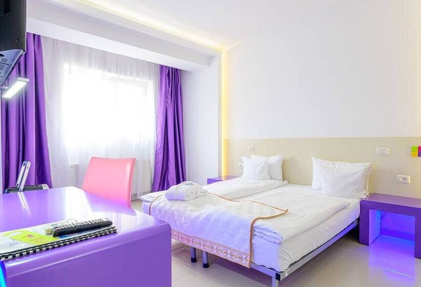 اتاق لوکس, Christina Plus