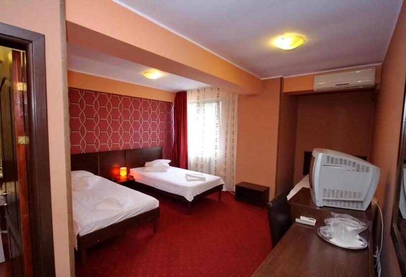 اتاق استاندارد سه نفره, City