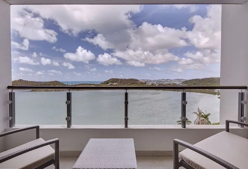 سوئیت جونیور دلوکس با چشمانداز, Royalton Antigua, An Autograph Collection All Inclusive Resort
