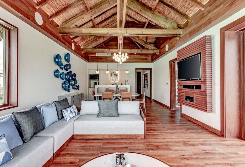 スタンダードバンガロー, Royalton Antigua, An Autograph Collection All Inclusive Resort