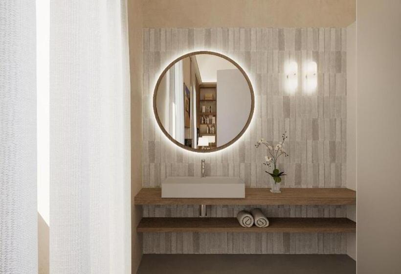 جناح جونيور ديلوكس, Relais San Giuliano