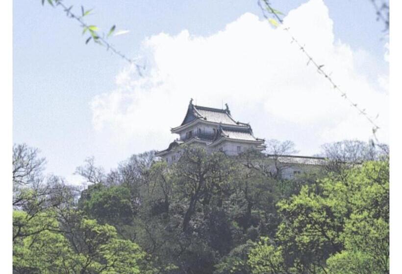 스탠다드 스튜디오, Katsuya Inn