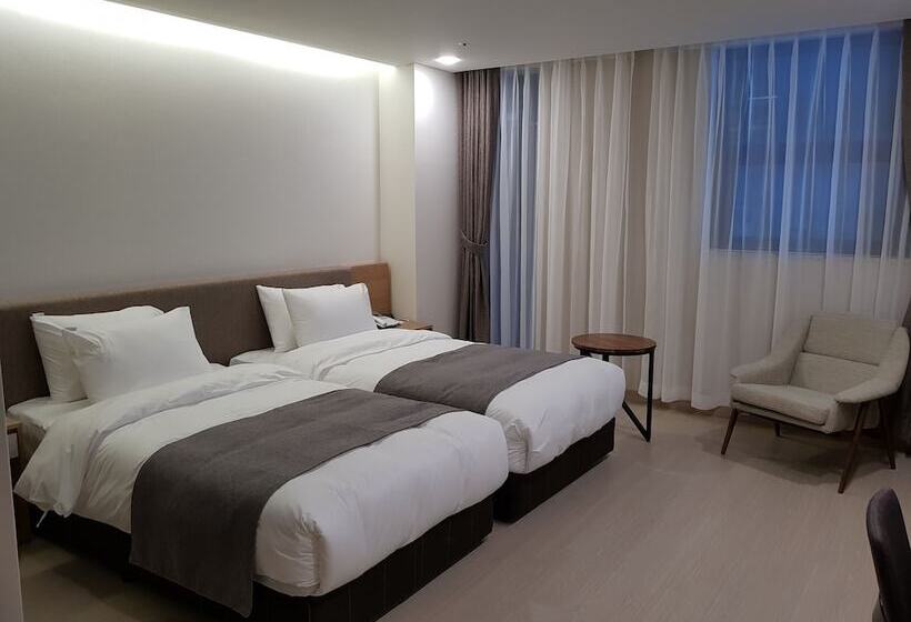 标准间, Ciel Dongtan