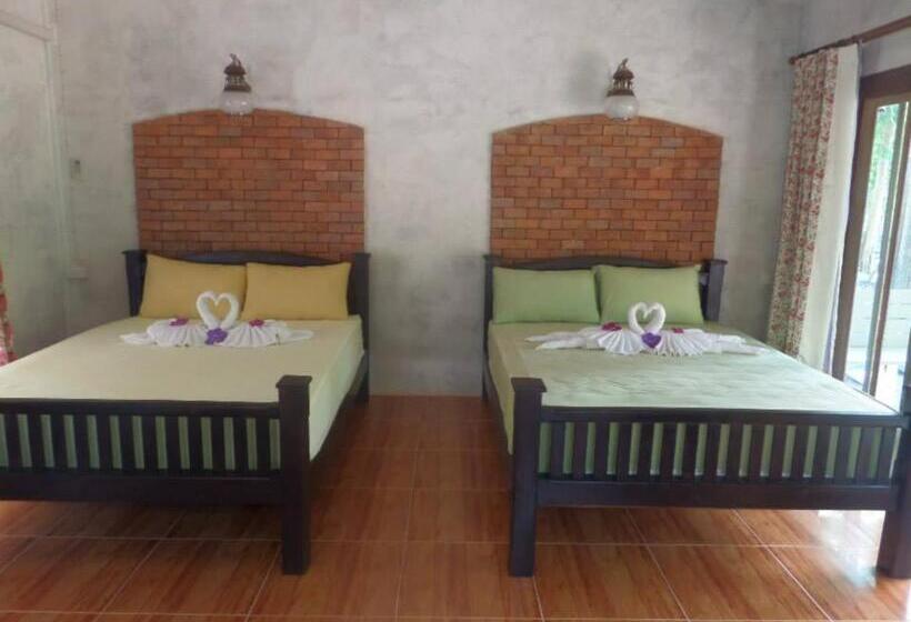 带阳台的豪华间, Lunda Orchid Resort