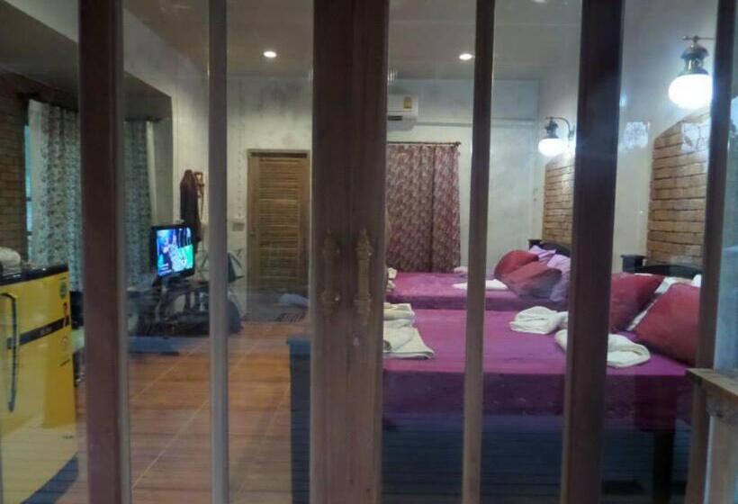 발코니 디럭스 룸, Lunda Orchid Resort