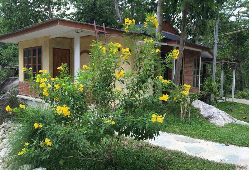 带阳台的豪华间, Lunda Orchid Resort