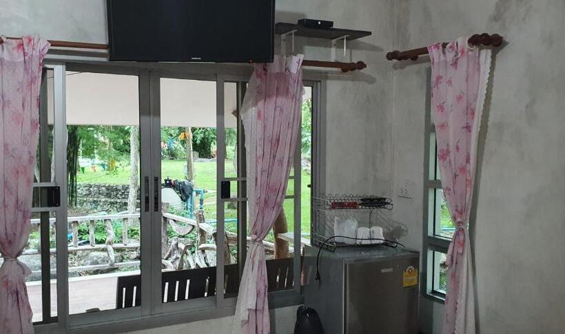 豪华三人间, Lunda Orchid Resort