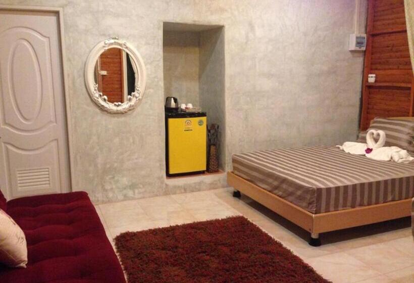 带景观的三人标准房间, Lunda Orchid Resort