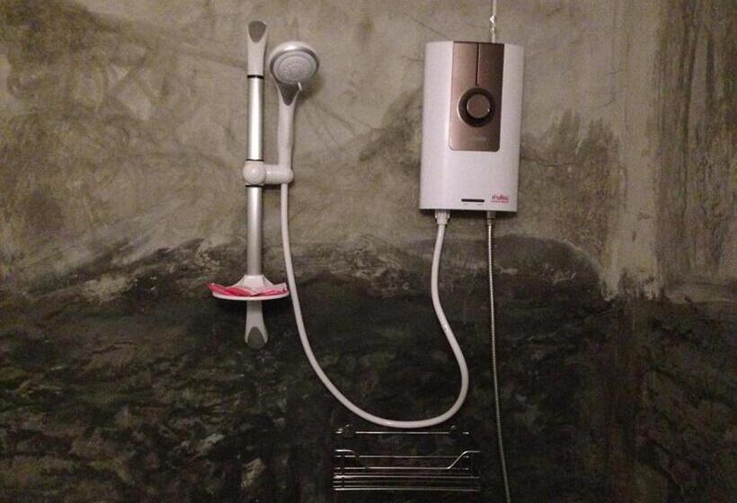 带景观的三人标准房间, Lunda Orchid Resort