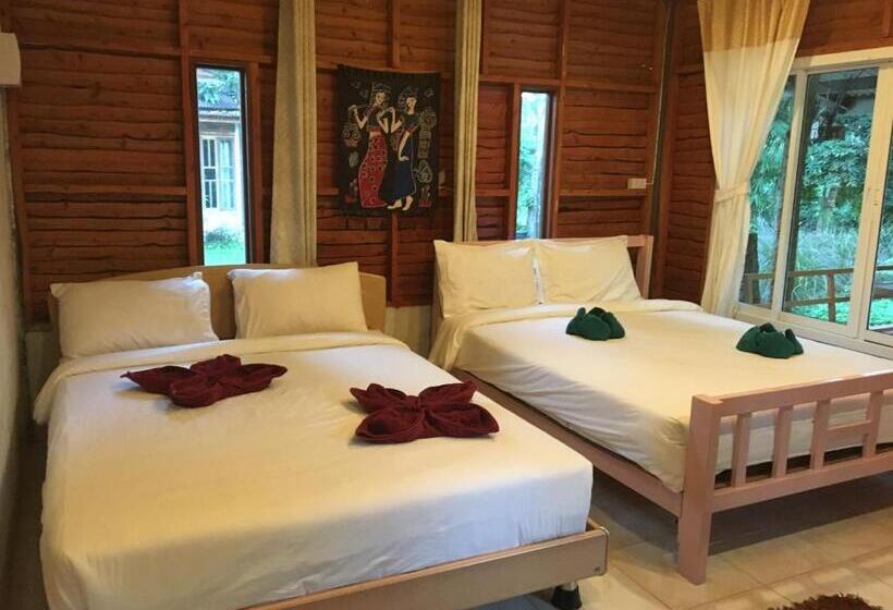 带景观的三人标准房间, Lunda Orchid Resort