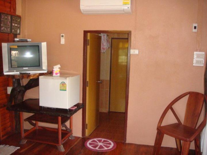 家庭间, Lunda Orchid Resort