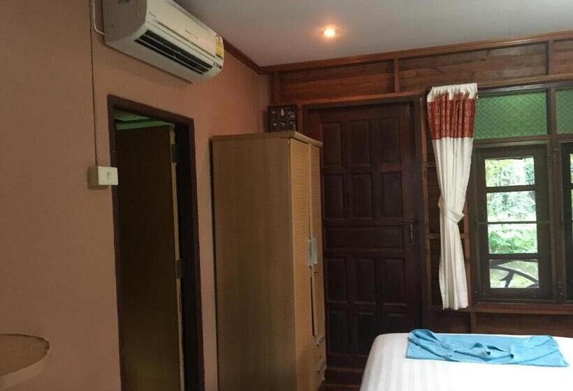 家庭间, Lunda Orchid Resort