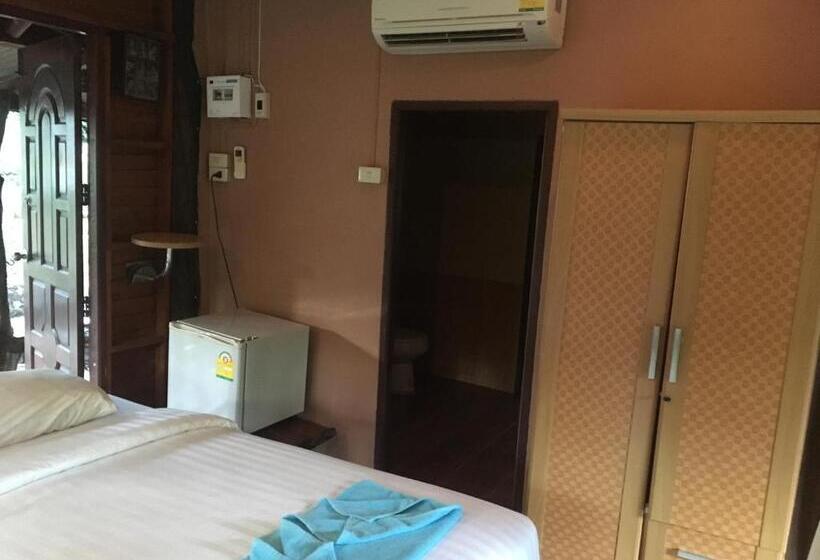 家庭间, Lunda Orchid Resort
