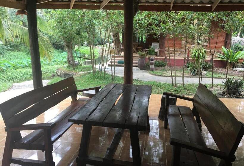 标准间, Lunda Orchid Resort