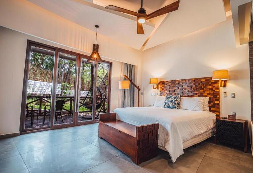 스위트 킹사이즈 침대, Mia Bacalar Luxury Resort & Spa