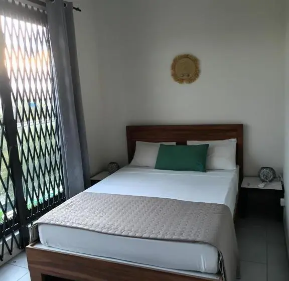 اتاق استاندارد با سرویس بهداشتی مشترک, Mira Lune Guesthouse