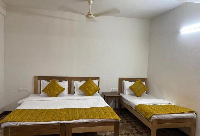 Трехместный Номер Superior, Calangute Beach Palms