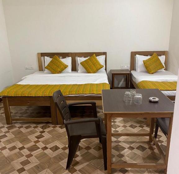 Трехместный Номер Superior, Calangute Beach Palms