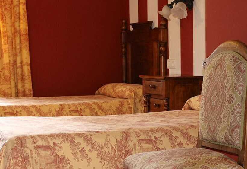 スタンダードルーム, Hostal Emilia