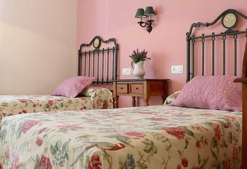Номер Стандарт, Hostal Emilia