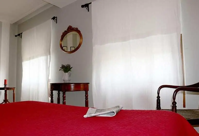 スタンダードルーム, Hostal Emilia