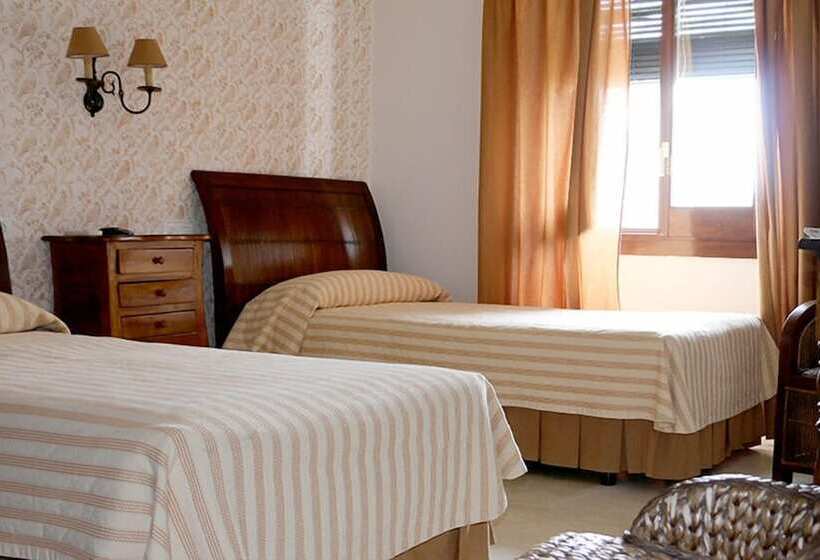 スタンダードルーム, Hostal Emilia