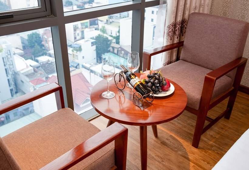 اتاق سوپریور سه تخته, Crystal