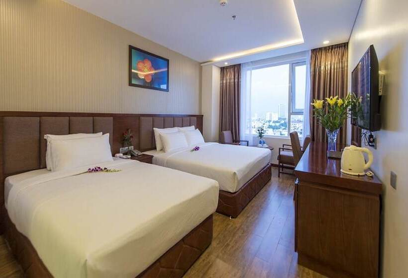 اتاق سوپریور سه تخته, Crystal