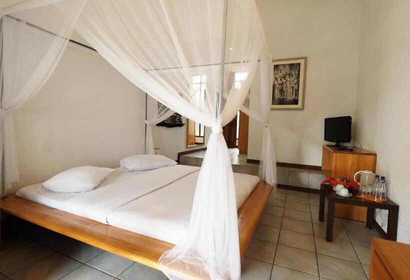 اتاق لوکس, Le Garni