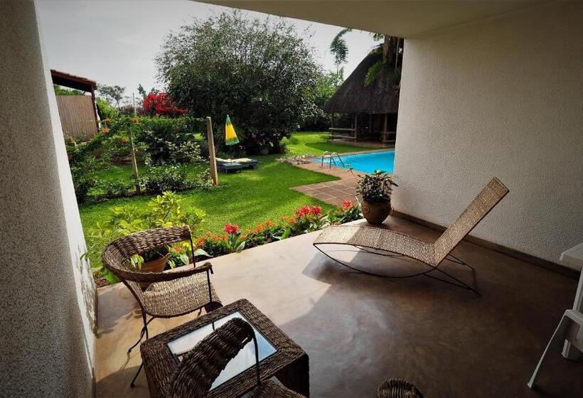 استودیوی استاندارد, Le Garni