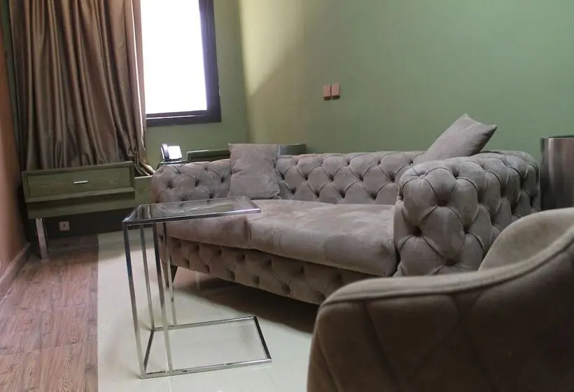 اتاق لوکس, Wakola Hotel Cheikh Anta Diop