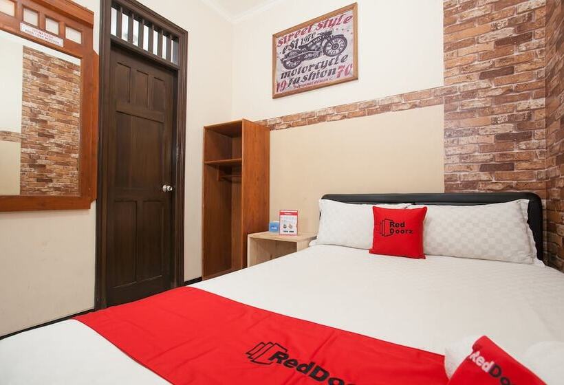 스탠다드 룸, Reddoorz Near Stasiun Kota Baru Malang