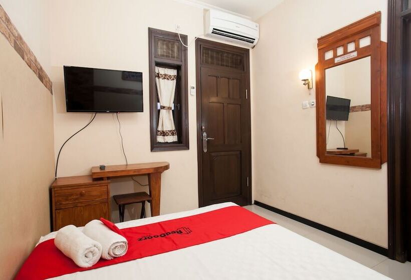 스탠다드 룸, Reddoorz Near Stasiun Kota Baru Malang