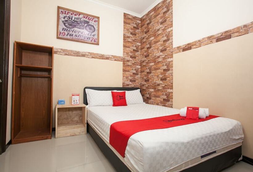 스탠다드 룸, Reddoorz Near Stasiun Kota Baru Malang