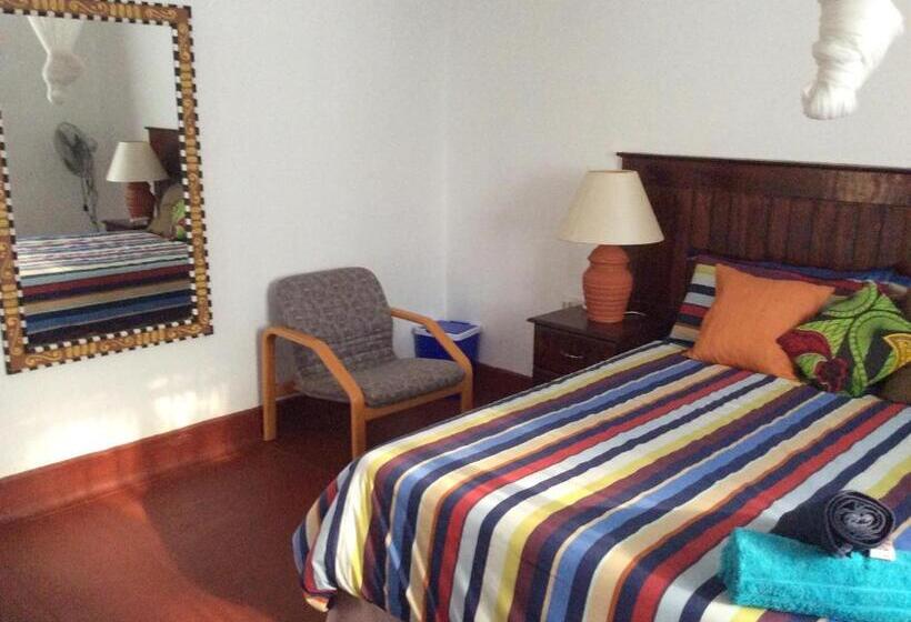 اتاق استاندارد با سرویس بهداشتی مشترک, Tabonina Bis