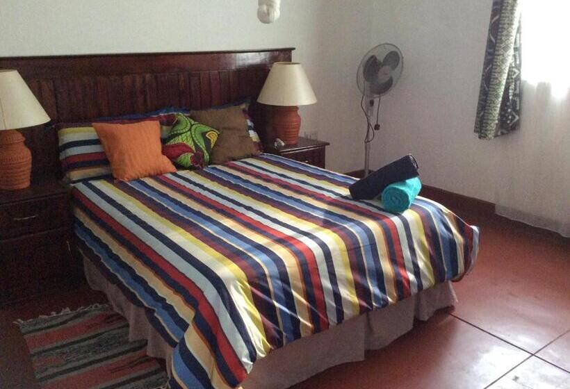 اتاق استاندارد با سرویس بهداشتی مشترک, Tabonina Bis