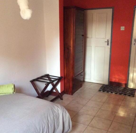 اتاق استاندارد چهار تخته, Tabonina Bis