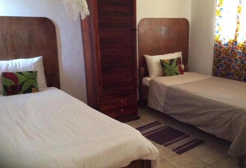 اتاق استاندارد چهار تخته, Tabonina Bis