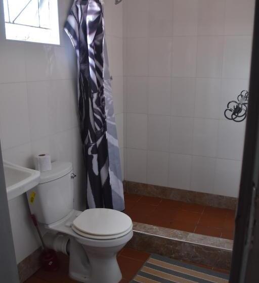 اتاق خانوادگی, Tabonina Bis