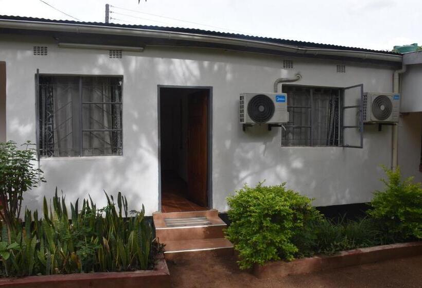 اتاق خانوادگی, Tabonina Bis