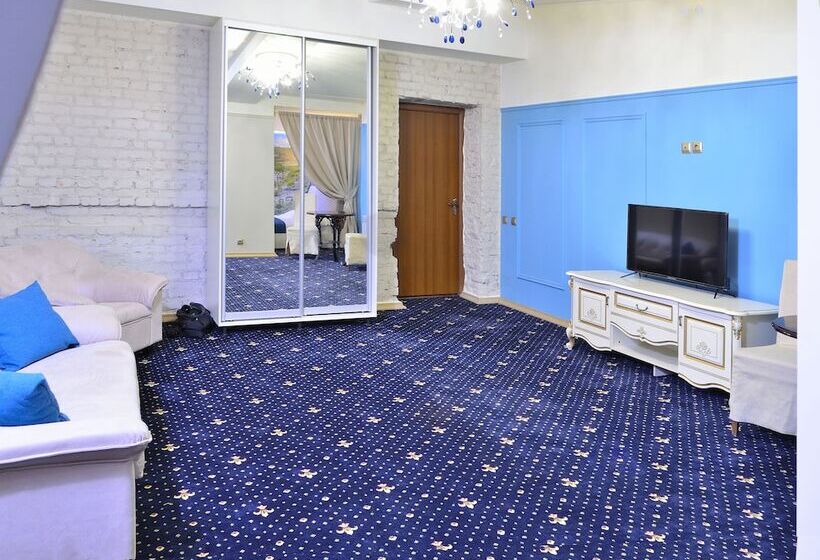 اتاق سوپریور سه تخته, Spa Hotel Ingerburgskiy