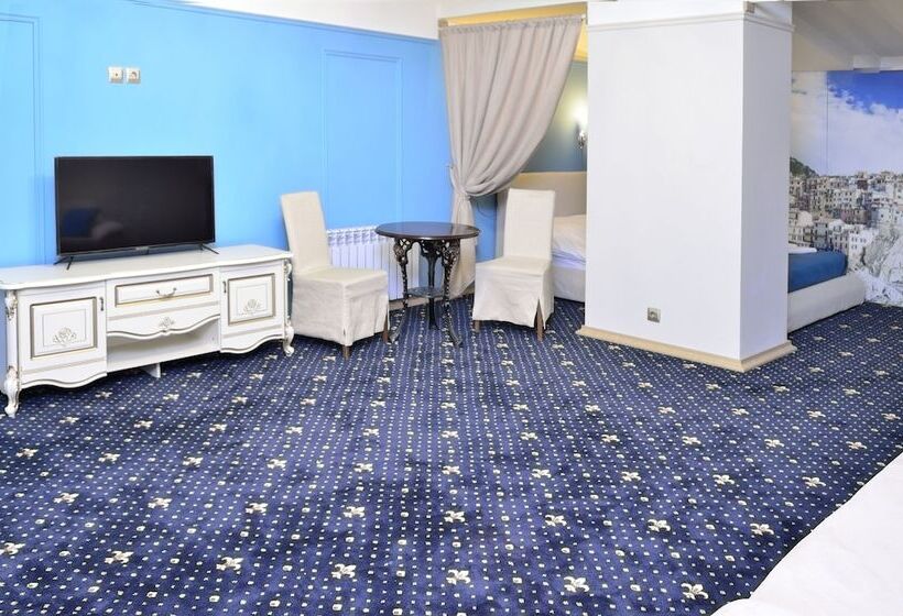 수피리어 트리플 룸, Spa Hotel Ingerburgskiy