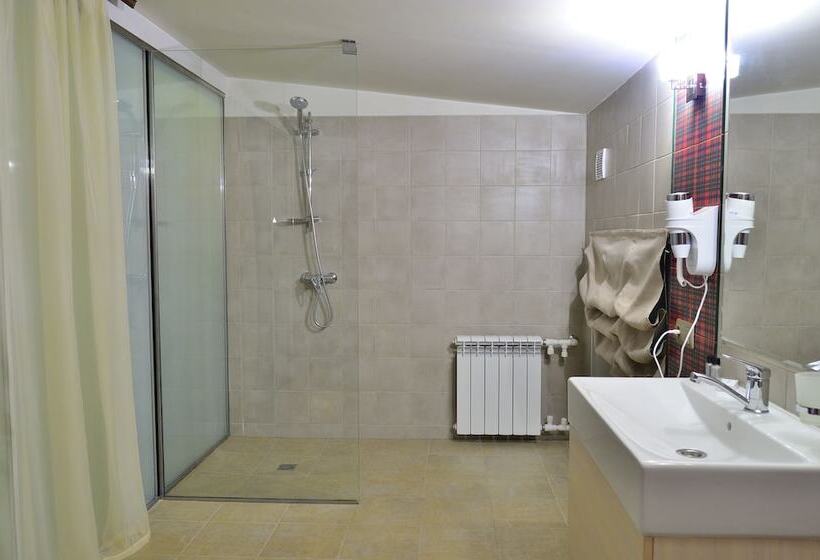 اتاق پریمیوم چهارنفره, Spa Hotel Ingerburgskiy